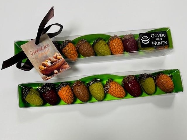 tray bonbon eikeltjes